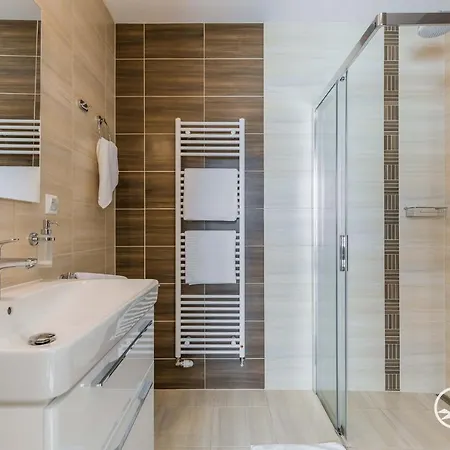 Tatra Harmony B301 *